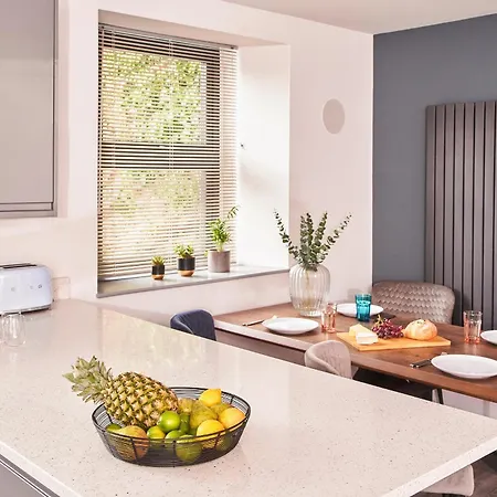Harbour Breeze - Contemporary Waterside Bolthole On Torquay'S Iconic Marina Apartment Exterior photo
