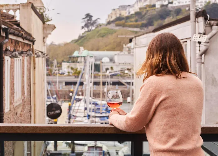 Harbour Breeze - Contemporary Waterside Bolthole On Torquay\'S Iconic Marina