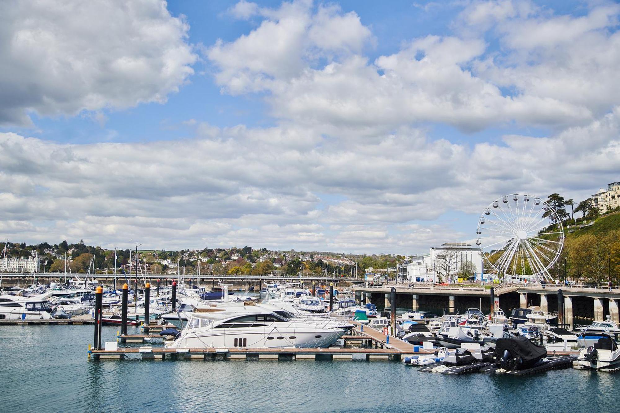 Apartment Harbour Breeze - Contemporary Waterside Bolthole On Torquay's Iconic Marina *