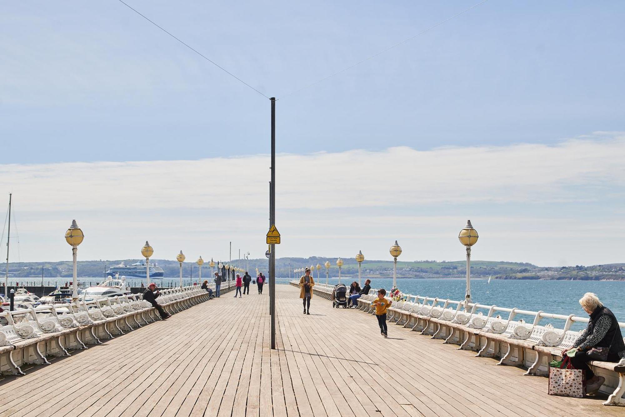 Harbour Breeze - Contemporary Waterside Bolthole On Torquay's Iconic Marina *