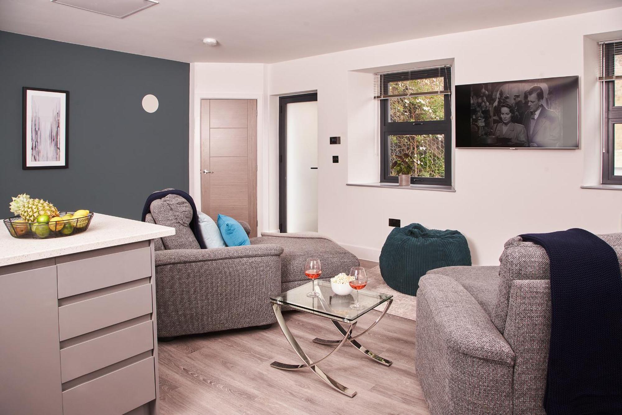 Harbour Breeze - Contemporary Waterside Bolthole On Torquay's Iconic Marina * Torquay