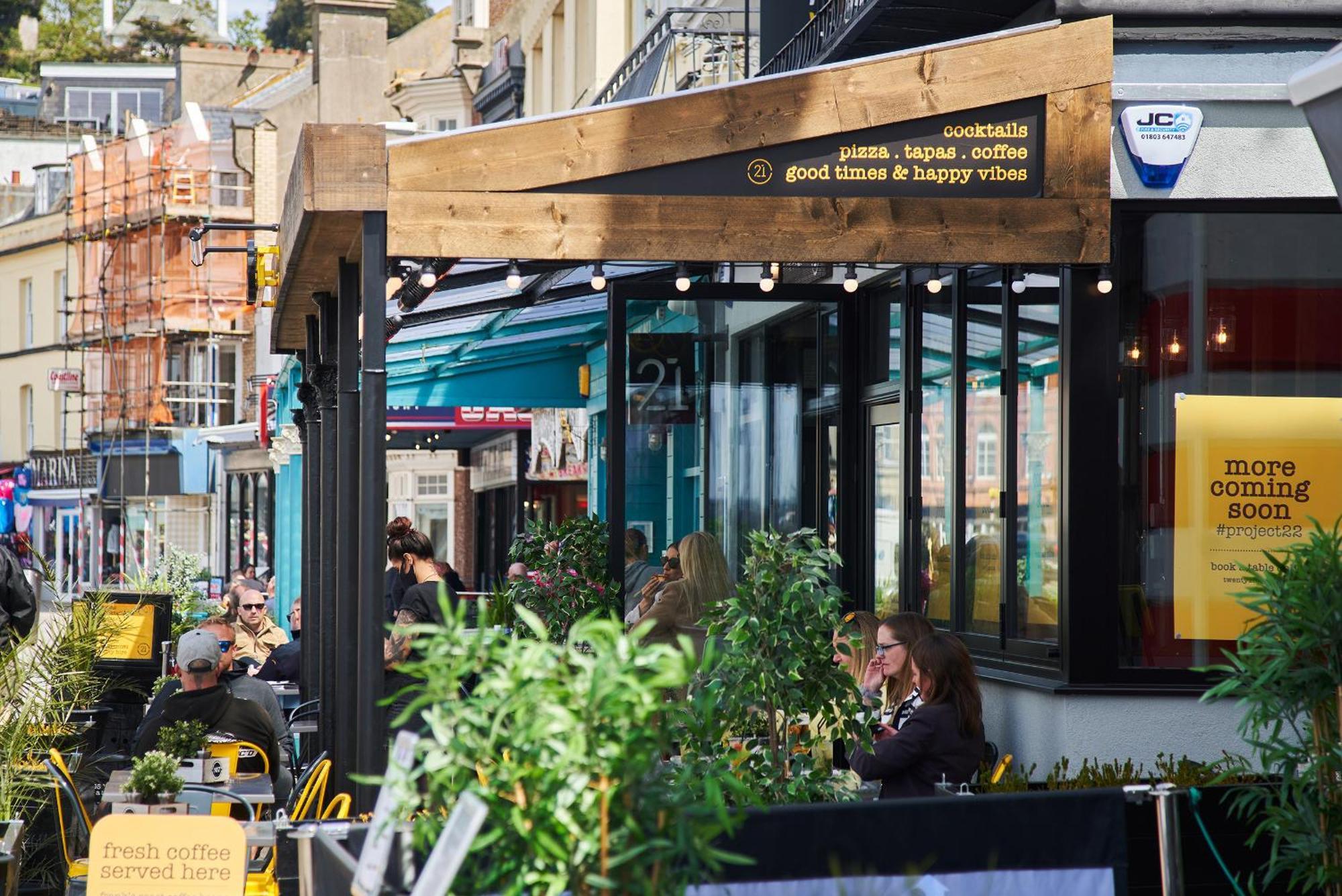 Harbour Breeze - Contemporary Waterside Bolthole On Torquay's Iconic Marina *